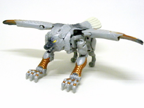 thelastgherkin:Beast Wars Silverbolt (eBay exclusive)This guy’s in need of an update.
