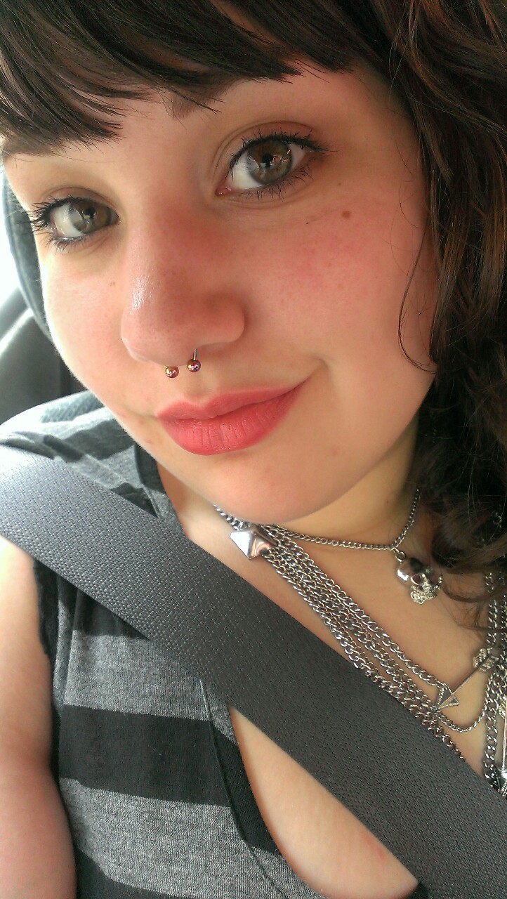 joyfuldysthymia:  It’s sunny out!! 