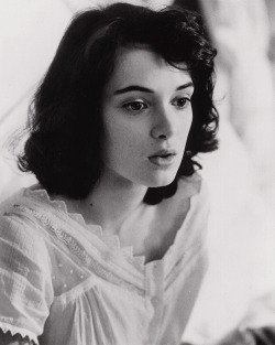 theaterforthepoor: Winona Ryder as Myra Gale