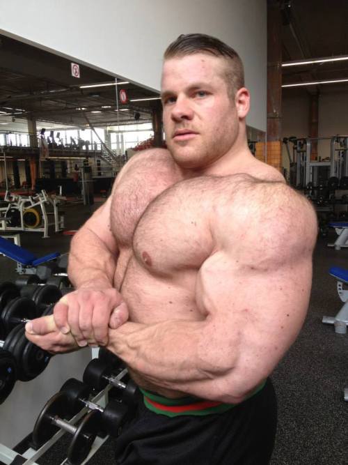 Porn photo POWERLIFTER