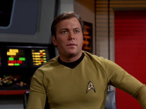 victorian-sexstache:deannaboi:I lose it every fucking timeThe Enterprise crew:I never really clocked