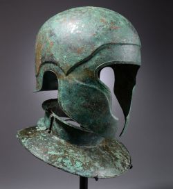 archaicwonder:  Samnite Bronze Helmet and