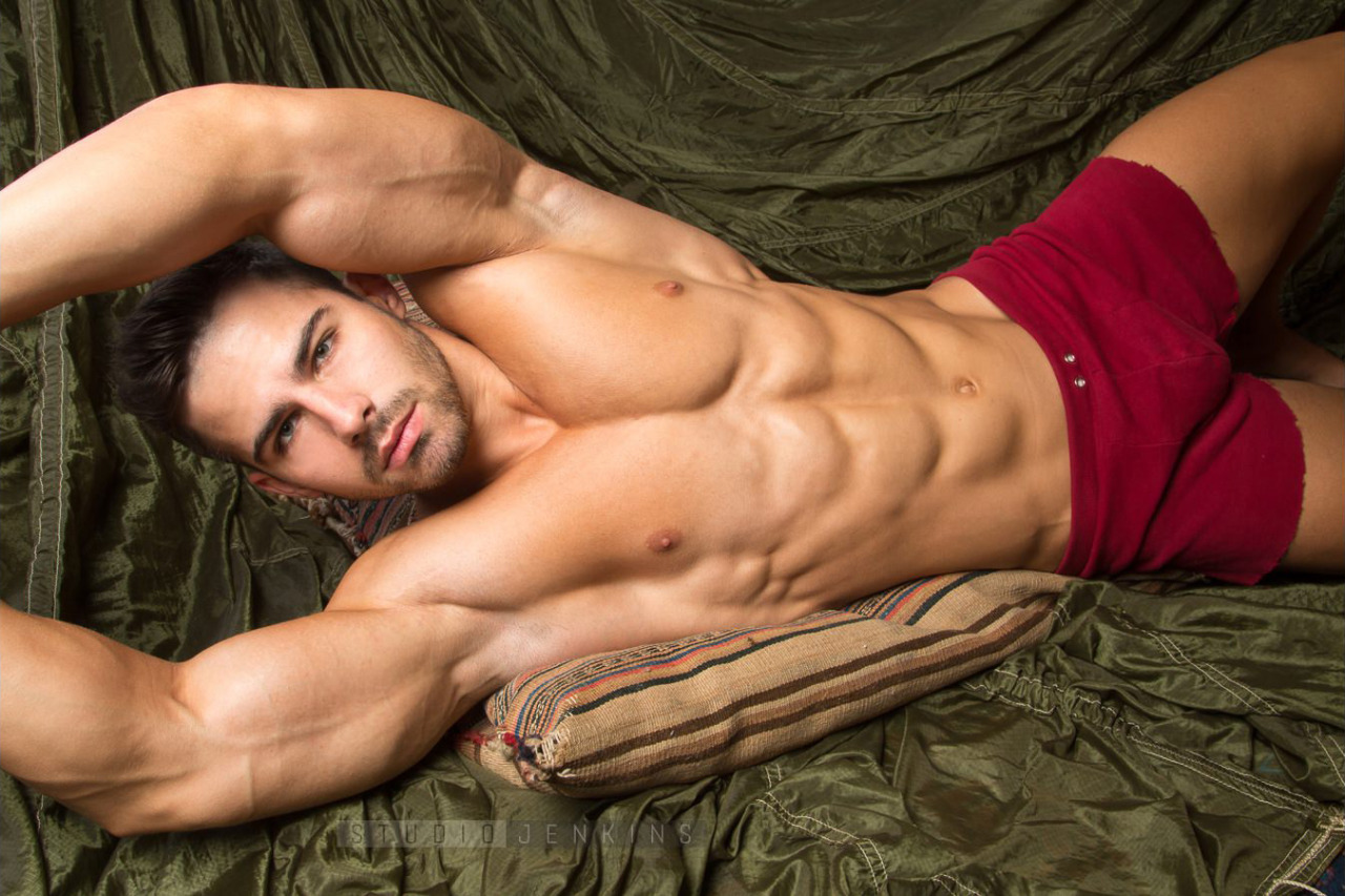 anademonia:  Roman Dawidoff by Studio Jenkins#Roman Dawidoff #Studio Jenkins #hot