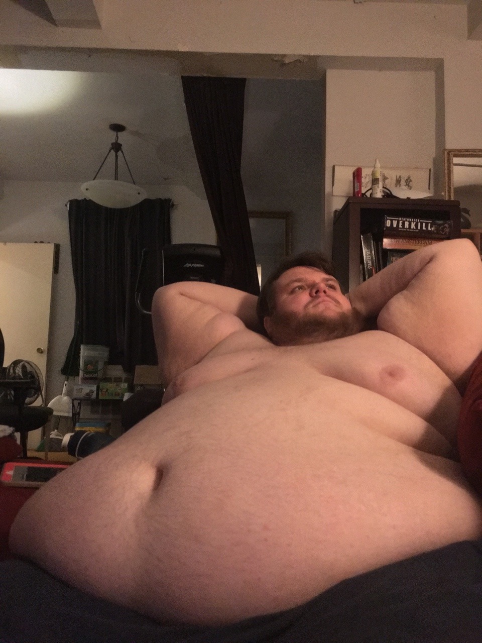 fatbestfriend:  Can you guess my sexy secret? 😉 I’m filled with thousands of