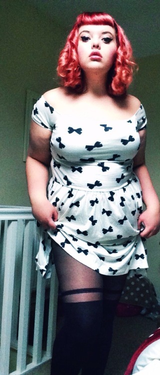 destrothedilligent:  premierbonheur:  ~selfies 2014~  Whoa look at this cuteness