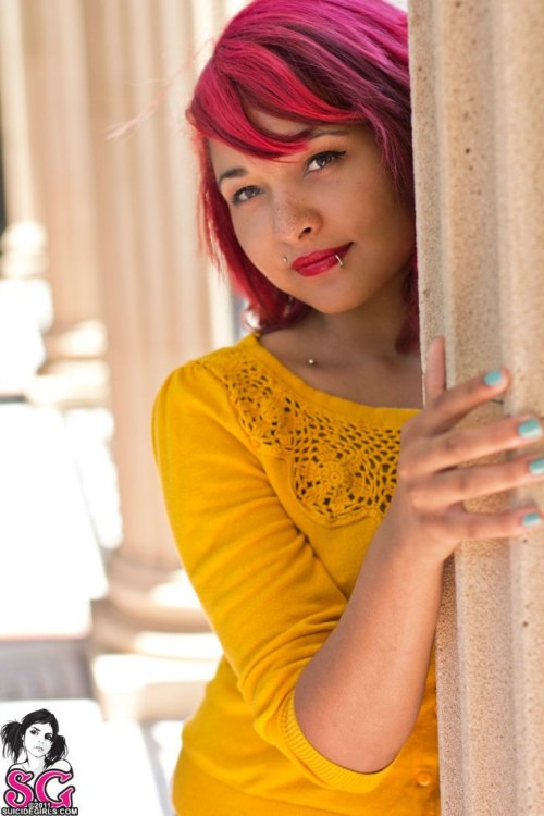 apetmaster:  #Callioppe Suicide  #Suicide Girls  #tatoo  #piercing  #colored hair