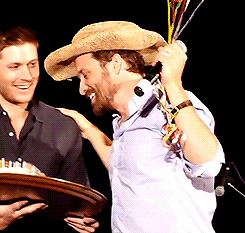 jensens14thfreckle:&ldquo;It says, ‘#StrokeThings.’  Which was sort of an