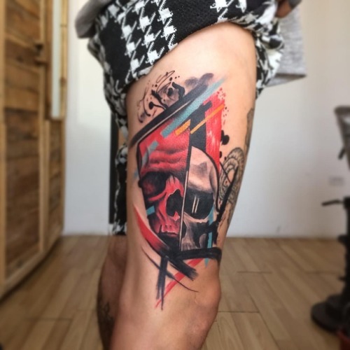 💀✖️tatuaje realizado al pana @joseskull.art compañero de trabajo en mi casa en Barquisimeto @oldskull.tattoo primera sesión de toda la esta cara de la pierna. Subiré luego más completo el trabajo. Feliz fin de semana! Full buena vibra✖️💀