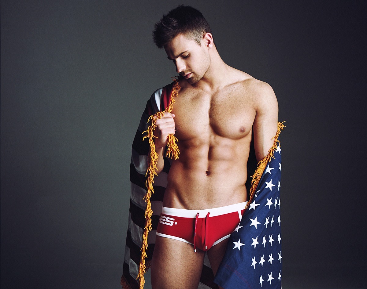 aussieguy696969:  rapideyesmovement:  Kirill Dowidoff  Follow me pleasewww.aussieguy696969.tumblr.com/archive