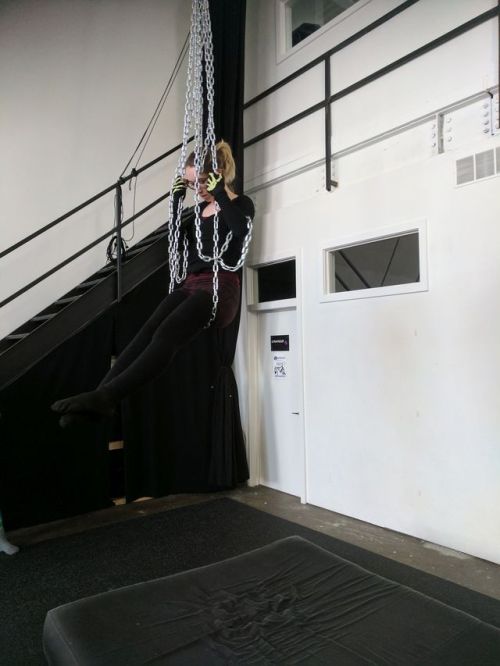 spindlethief:This was my evening yesterday. Trying out a new apparatus at the circus studio (Studio 