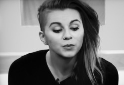 rachieesyko:  Pvris are hiding something good from us, we all know this is Lynn’s secretive face
