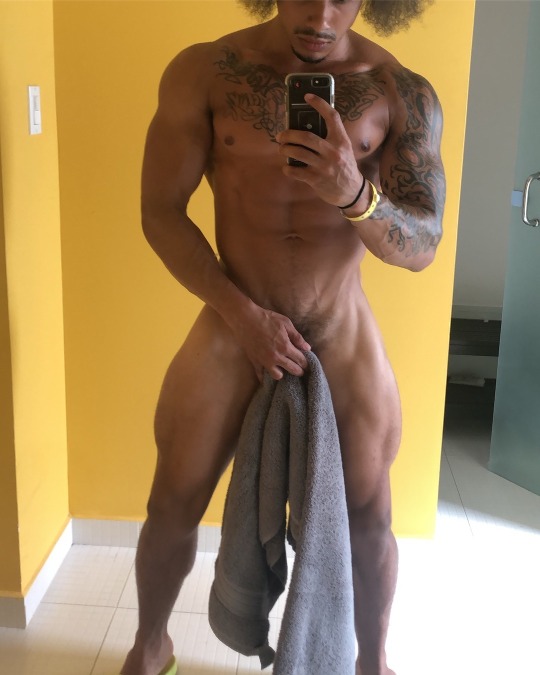 Porn Pics blackmenrule:  Big Hair, Big Muscles, Big