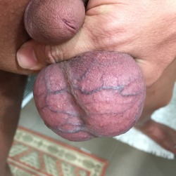 4theloveofballs:  Me Submission: lovely balls.