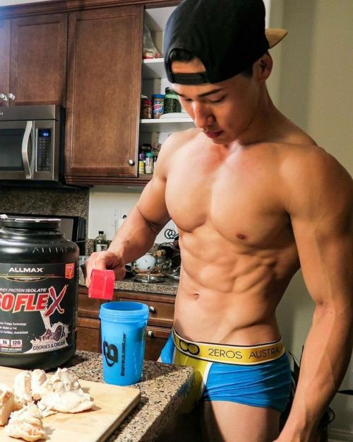 Muscle Boys