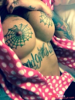 iluvbbwass:  Tats on tit bits #Iluvbbwass