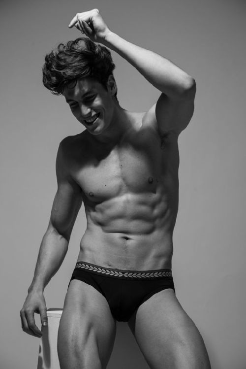 wallboyz:  Lucas Muller | ph. Joseph Sinclair