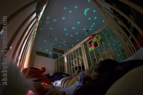 ababyboy:  Bedtime can be awesome when you’re a little padded boy. 