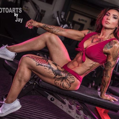 hardbodyplanet:  marguerita vonral