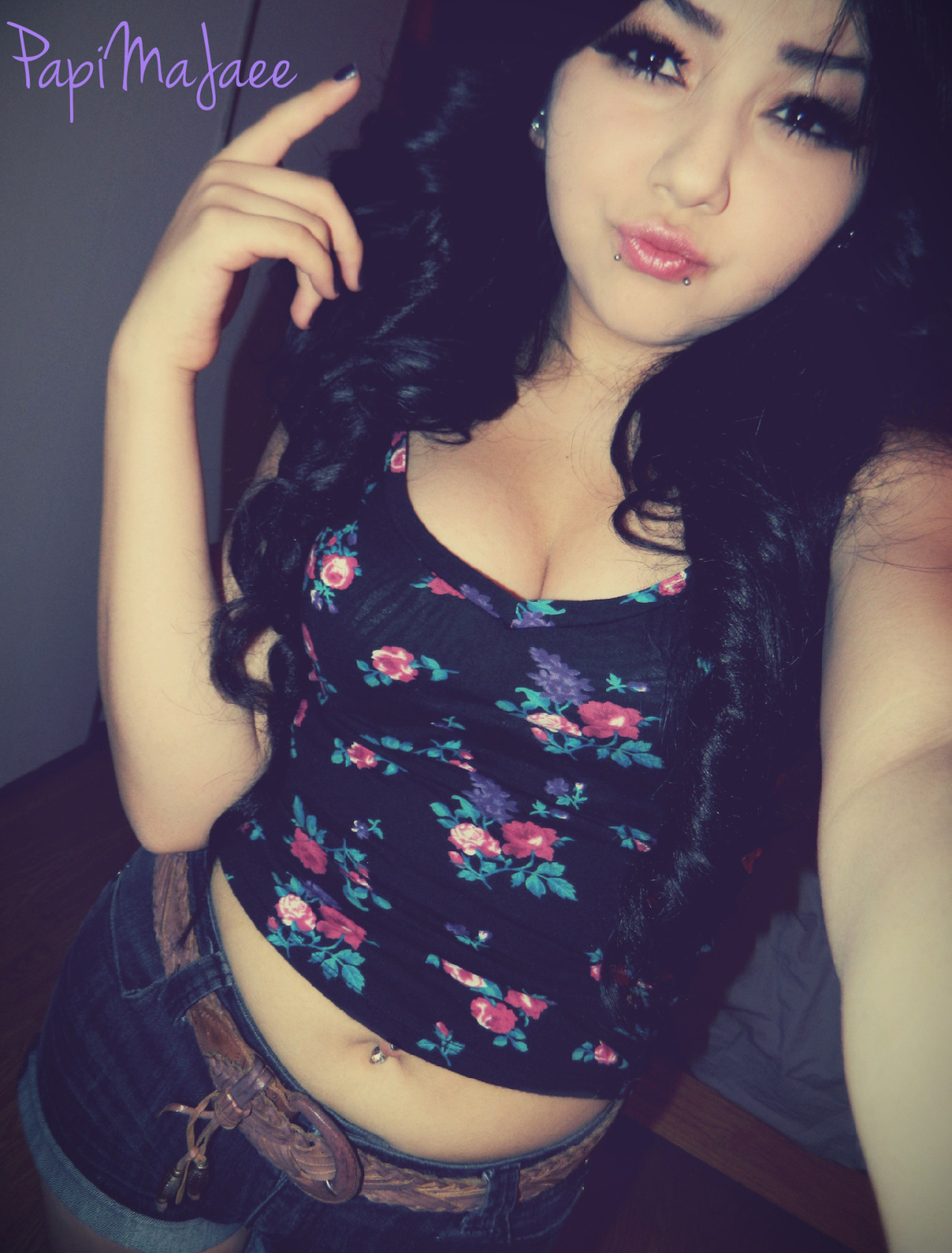 thatswagglife:  CLICK HERE FOR A DOPE , SWAG BLOG ! ^.^ 