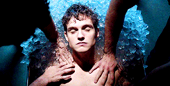 duskendales:teen wolf + water