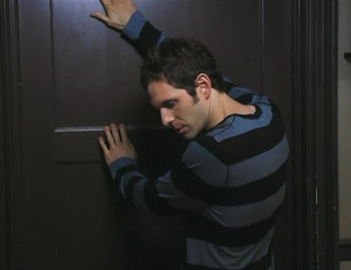 pixietrashprince:some weird dramatic poses from Dennis in Mac Bangs the Waitress