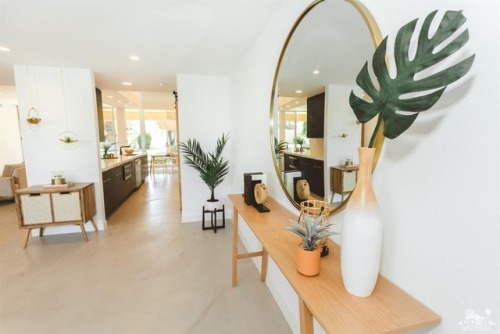 househunting:$534,000/2 br/1970 sq ftPalm Springs, CA