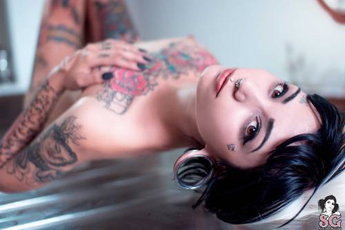 suicidegirlslover:  AnaBuhr Suicide adult photos