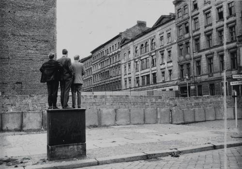 kafkasapartment: The Berlin Wall,1962. Henri Cartier-Bresson.