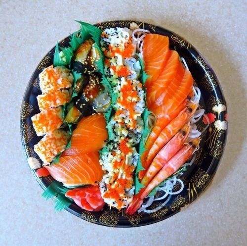 idreamofsushi:Photo by @kikikat_foodindex.