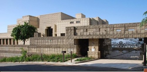 ohthethingsillsee:  Ennis House (Los Angeles, California) 