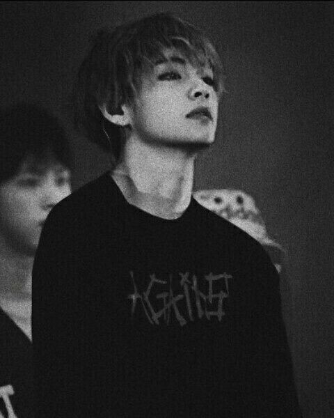 ▪ Taehyung Black & White Grunge Moodboard ▪