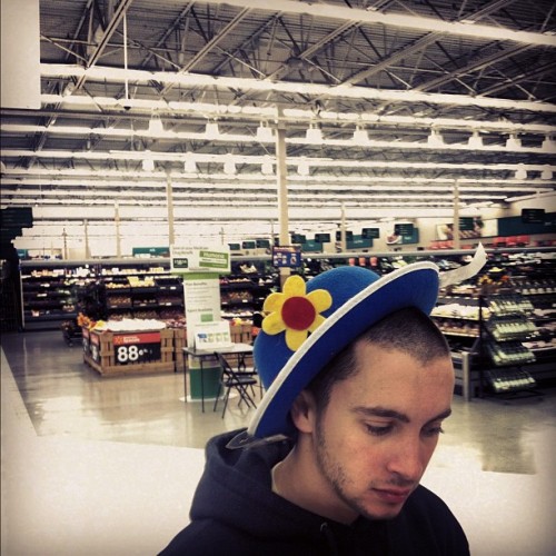 joshler-squad:not a hat man