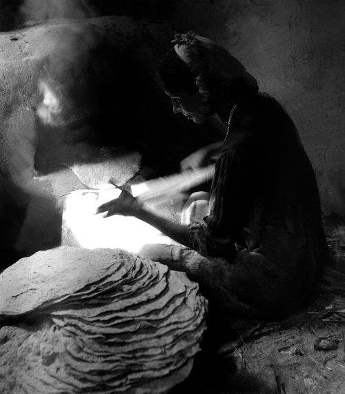 brassmanticore:The Baker Woman, Beni Sweif, Egypt, 1963(Ramses Marzouk / The Guardian: A Century of 