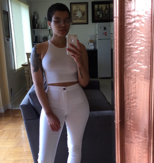 redvelvetvirgo:  who ever knew a nigga could look so good in white 👀