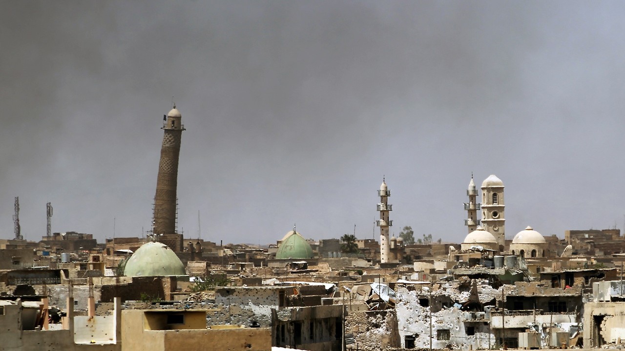 Es inminente la liberación de Mosul.
Ofensiva Miembros de las fuerzas iraquíes en las afueras de la antigua ciudad de Mosul el 24 de mayo de 2017, después de que el área fue retomada por las fuerzas iraquíes durante la ofensiva en curso para...