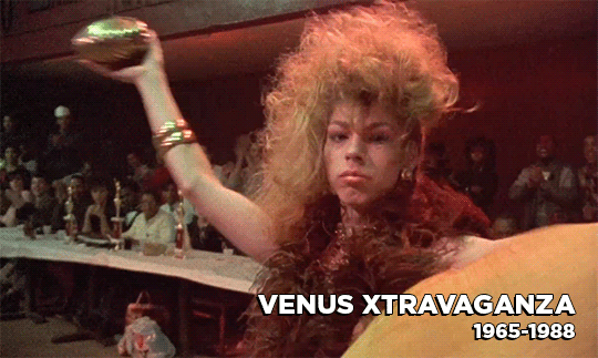 klmtrco:  VENUS XTRAVAGANZA - Paris is Burning 1990(Click for better quality)