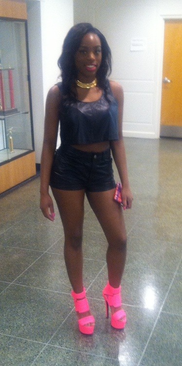 ebonythumbs:  Quickest way to hook up with hot ebony ladies in your area!