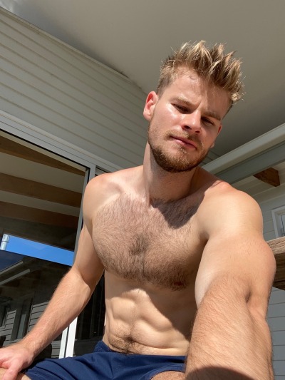frequentsea:no I don’t own a shirt