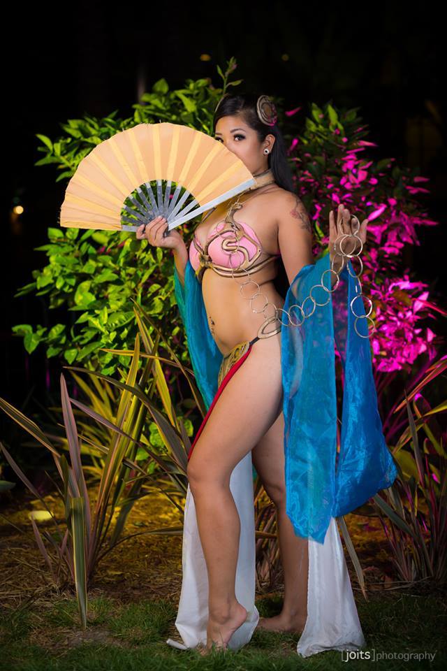 queens-of-cosplay:  Slave Mulan, Pocahontas, Elsa and BelleCosplayers: Rian Synnth,