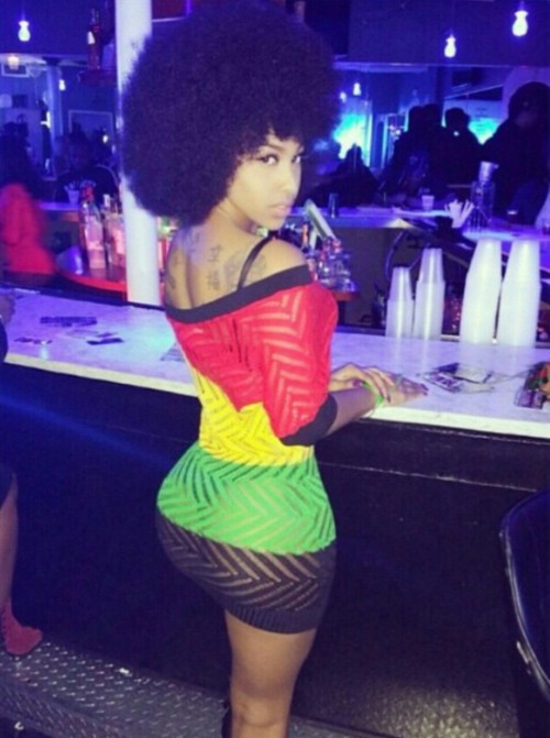 bigbootythickass:  Big Booty Thick Ass