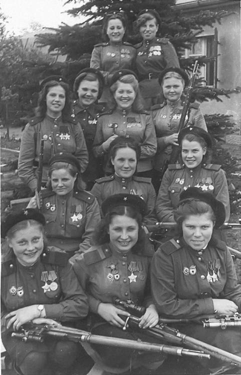 historyforce: Female snipers of the Soviet 3rd Shock Army. Bottom Row, left to right: 20, 80, and 83