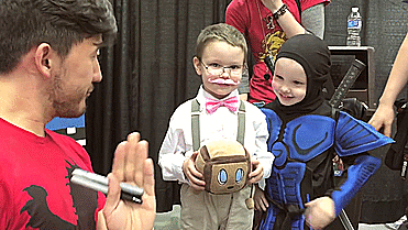 princesskristiplier1990:  This was so cute!  The Cutest Little Warfstache  