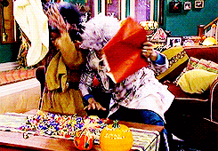 tsrgifs:Holiday Episodes: 2x04 Don’t Have a Cow (October 17th, 2003)