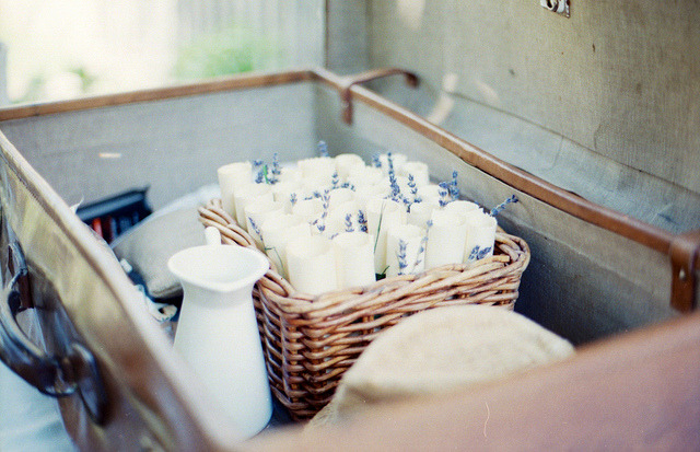 lunnare:  untitled by smallcutsensations on Flickr. 