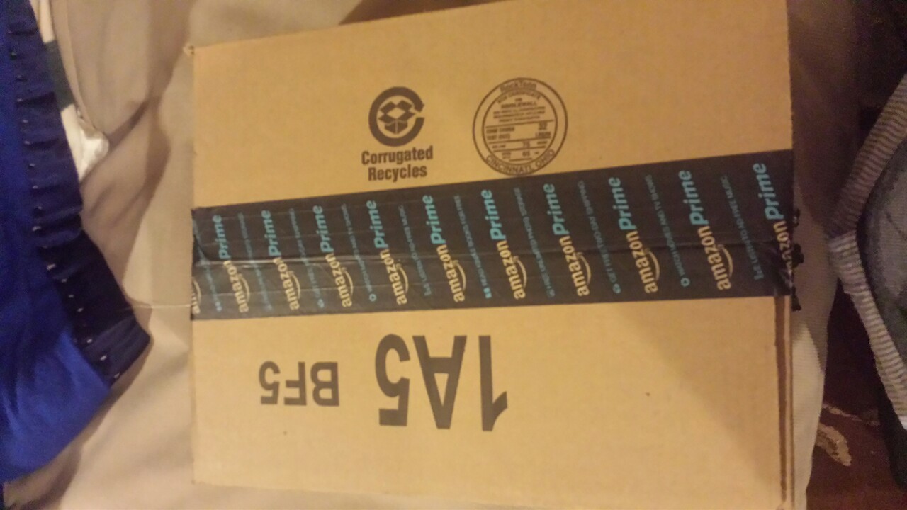 So I got a gift in the mail yesterday!  Merry early Christmas!    On a side note,