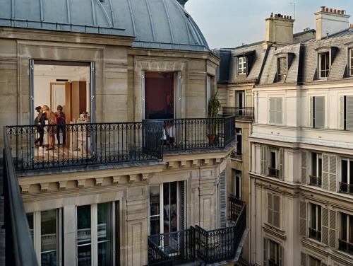 oasischilde:  Gail Albert Halaban: Paris Views, courtesy of Edwynn Houk Gallery. 