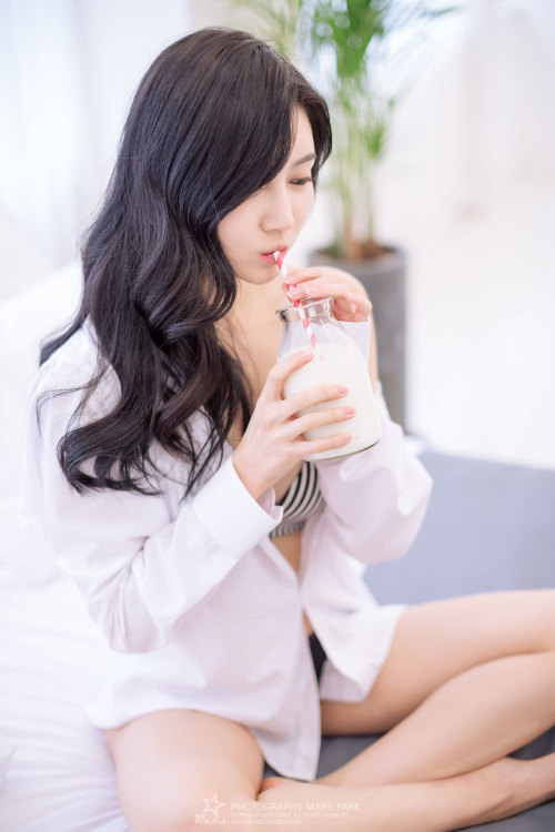 koreangirlshd:  Model Han Ga Eun sexy studio photoshoot ~ Photos by MarsPark 