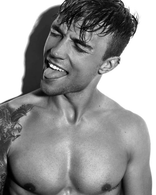 enchantemoimerlin:  Antoni Bialy by Jeremy Holden  