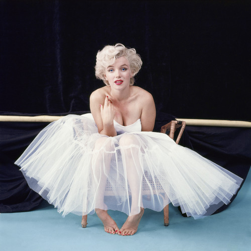 hqmarilyn:      Marilyn Monoe wearing a white Anne Klein ballet dress (which was too small for her), photographed by Milton Greene in his studio, Lexington Avenue, NYC, September 1954.   