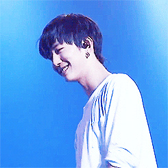 privetleaf:  bang yongguk’s side profile 